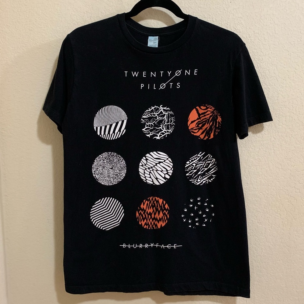 TwentyOne Pilots Blurryface T Shirt Hot Topic  Sz M